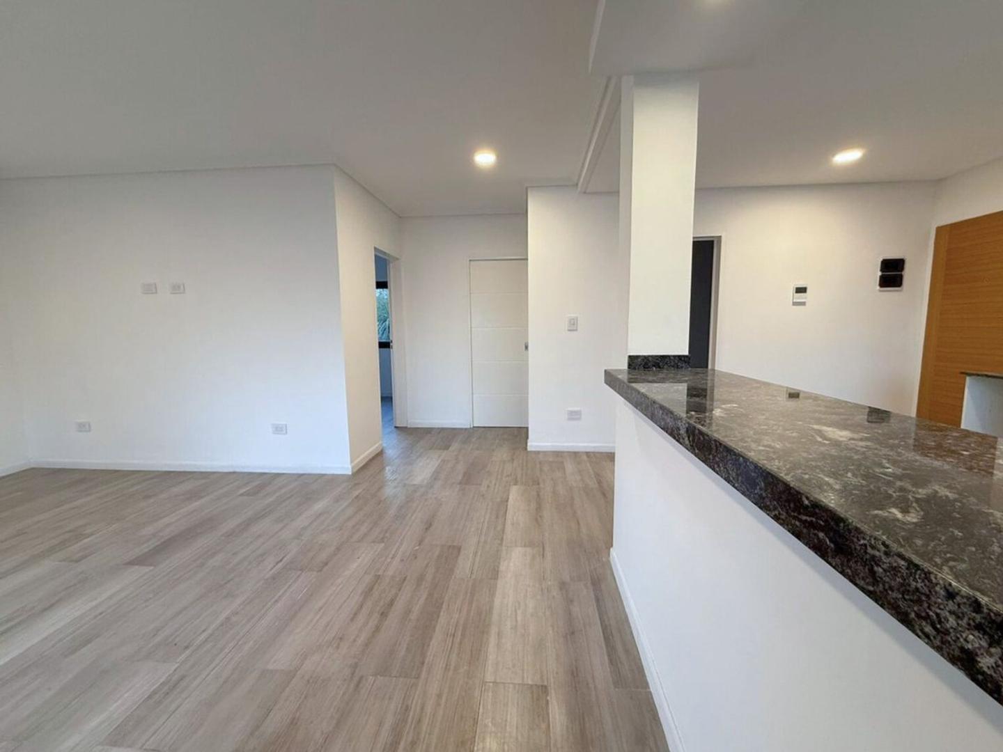 Departamento en Venta en Bernal, USD 135.000