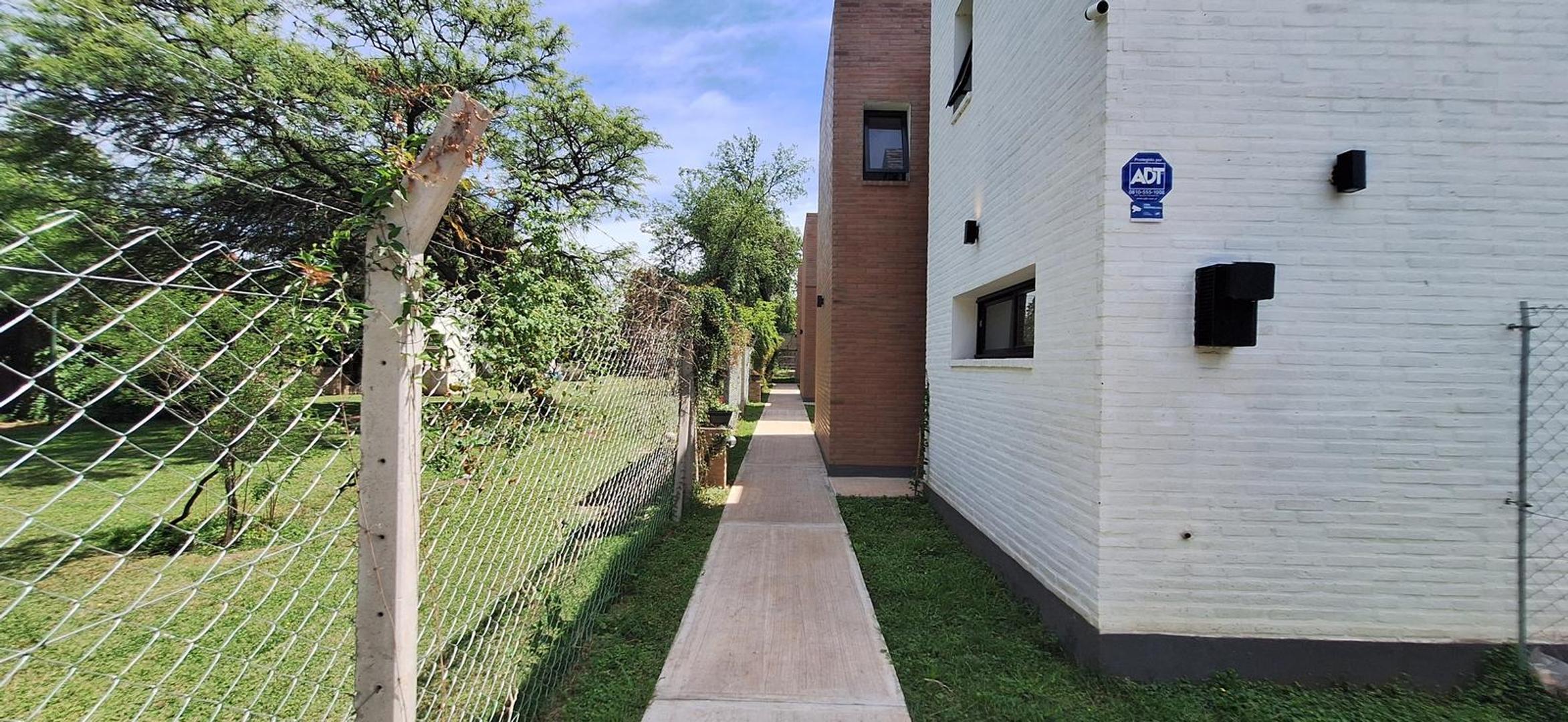 Calle Pampas  al 7800