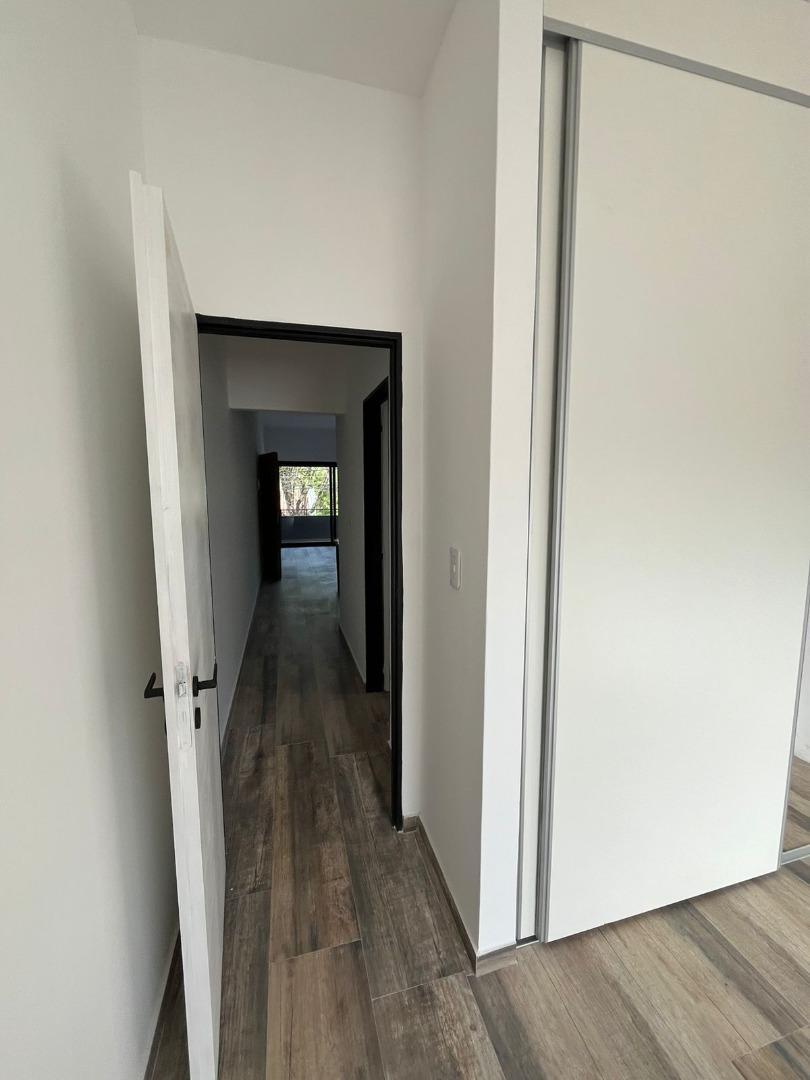 Departamento en Alquiler en Ituzaingo Norte, $ 600.000