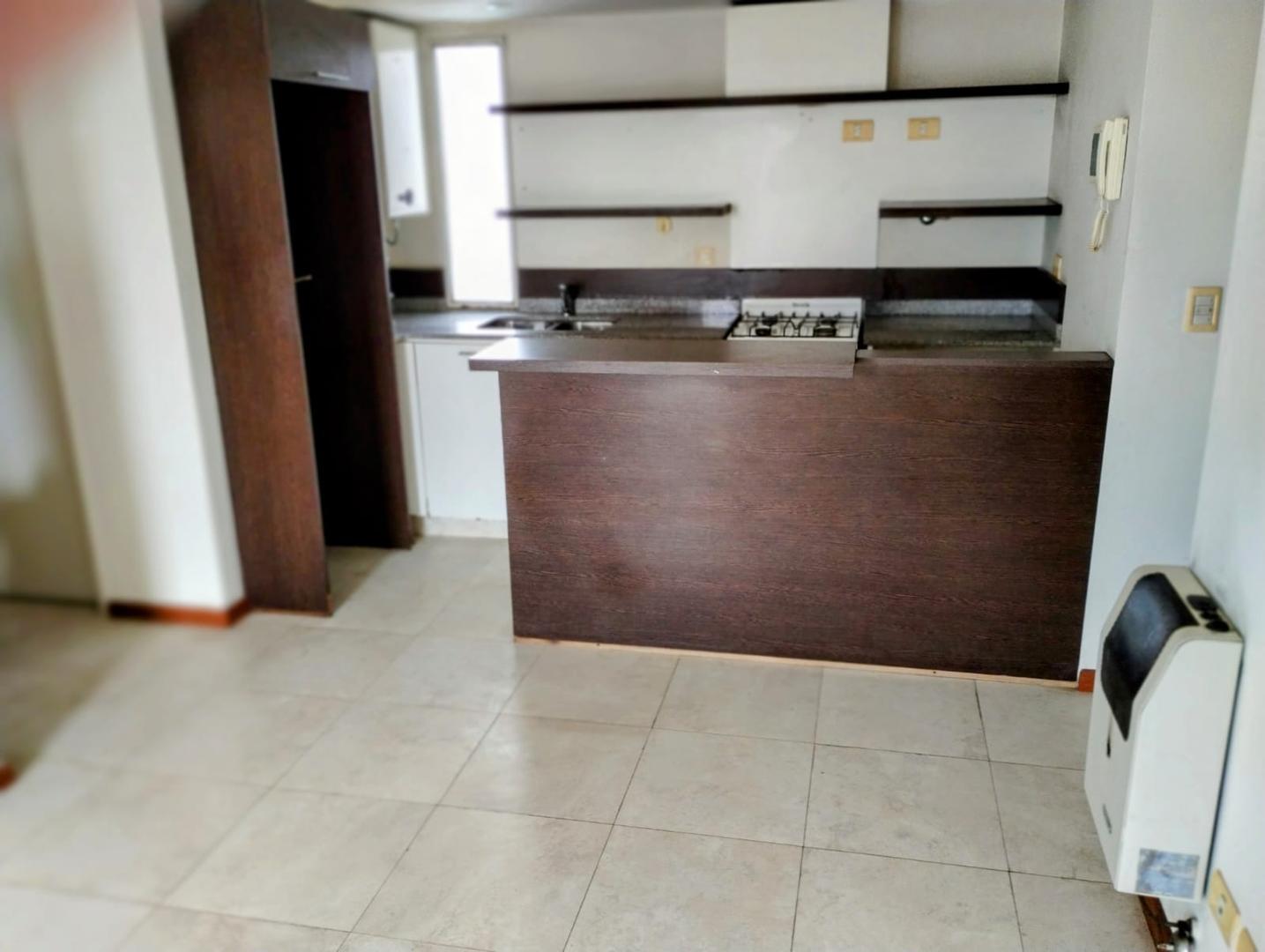 Bolivar 6101 , Piso 7