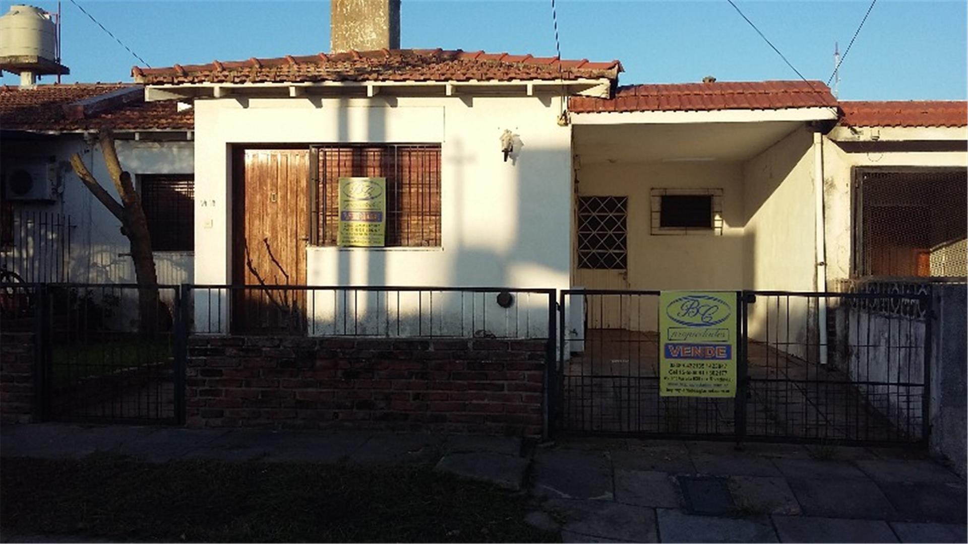 CASA EN BARRIO BANCO PROVINCIA