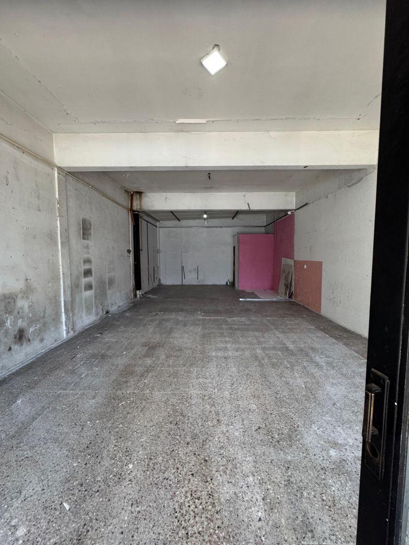 Local comercial mas vivienda en excelente ubicación. Lanús Este