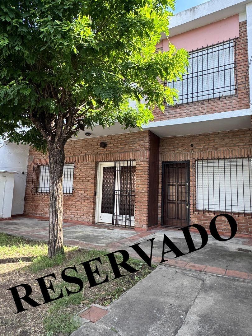 PH EN VENTA CON PATIO Y JARDIN - APTO CREDITO
