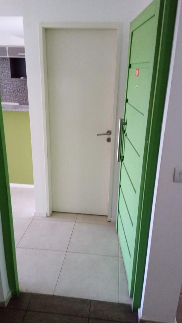 Departamento en Alquiler en Lanus Oeste, $ 410.000