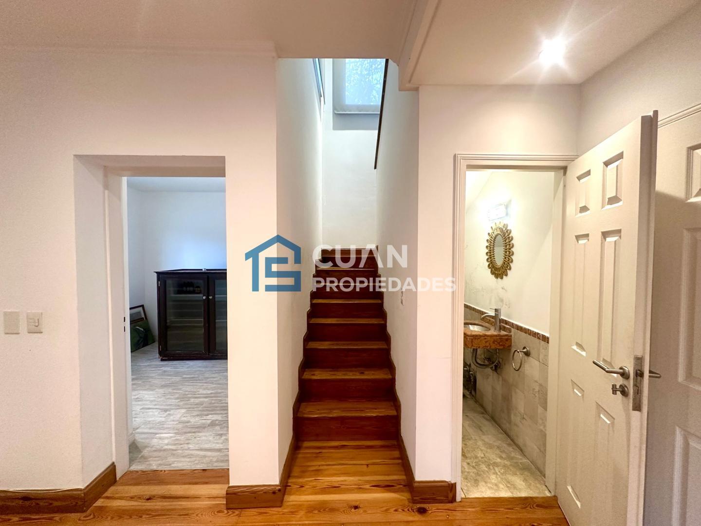 Casa en Venta con 5 cocheras