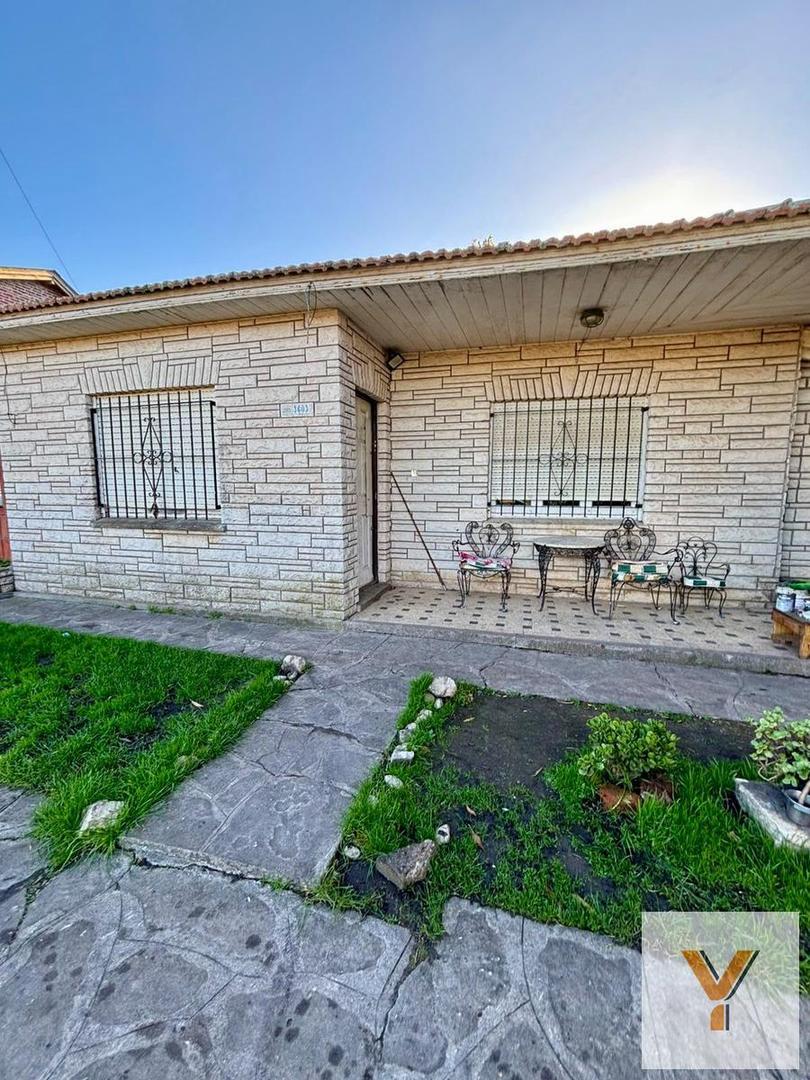 Casa en Venta - 2 Dormitorios 1 Baño - 295mts - Mar Del Plata