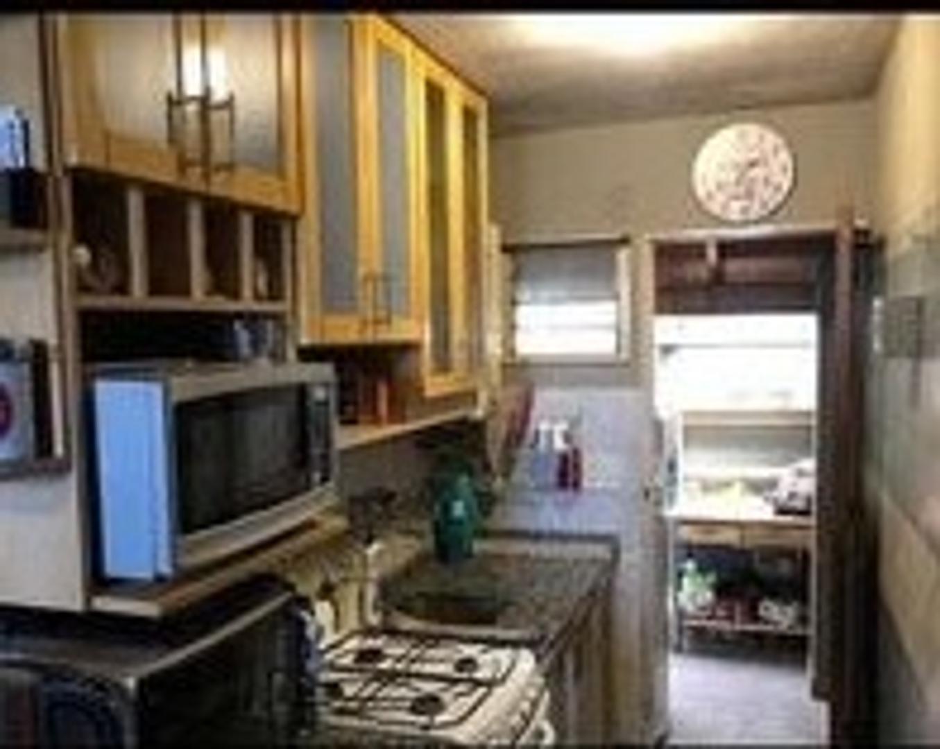 Depto Tipo Casa 2 ambientes con 1 baño