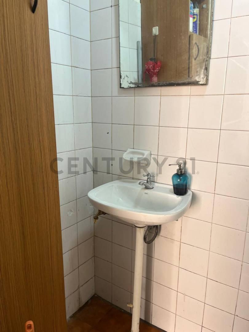 rivadavia 900, Piso 0