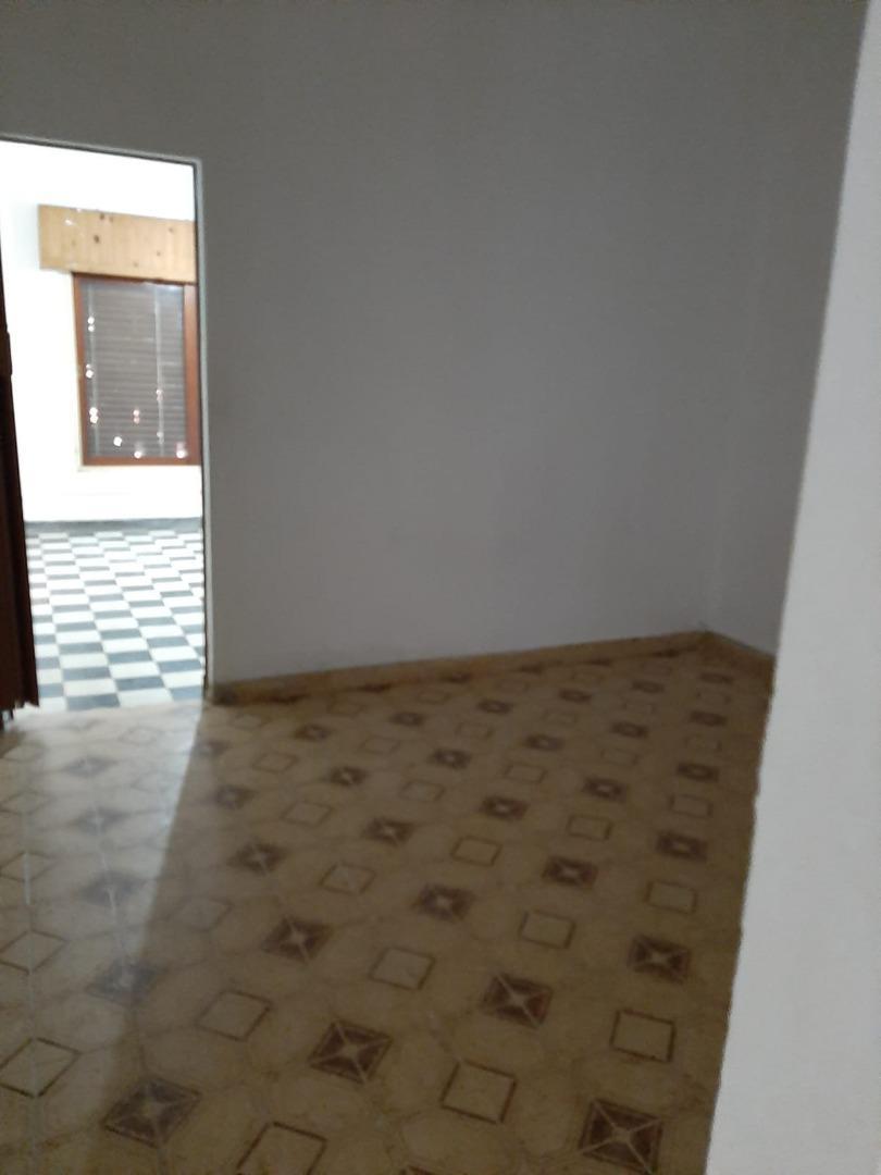Casa en Venta en Isidro Casanova, USD 120.000