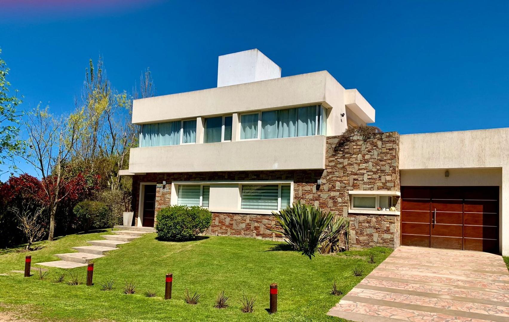 Casa 6 ambientes - Pinamar
