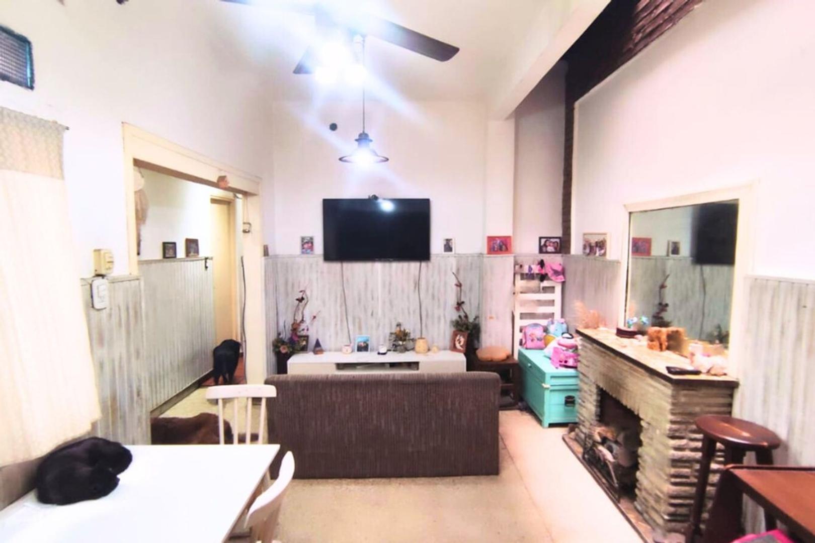 Casa en Venta con 1 cochera