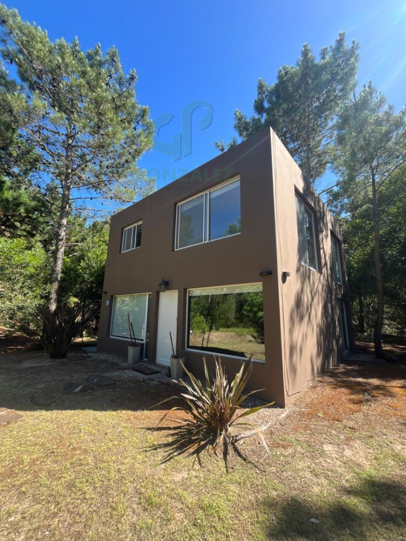 Casa de 3 habitaciones y 2 baños