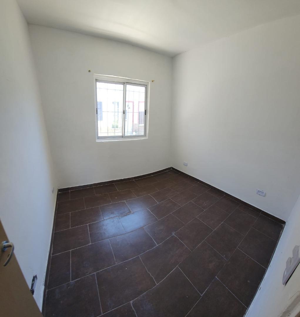 Depto Tipo Casa en Alquiler de 1 dormitorio