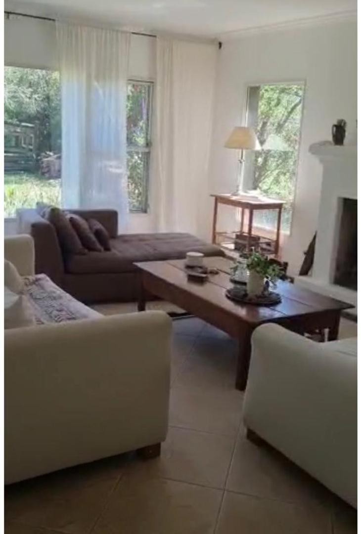 Alquiler temporario Gran casa con 5 dormitorio pileta Jardi