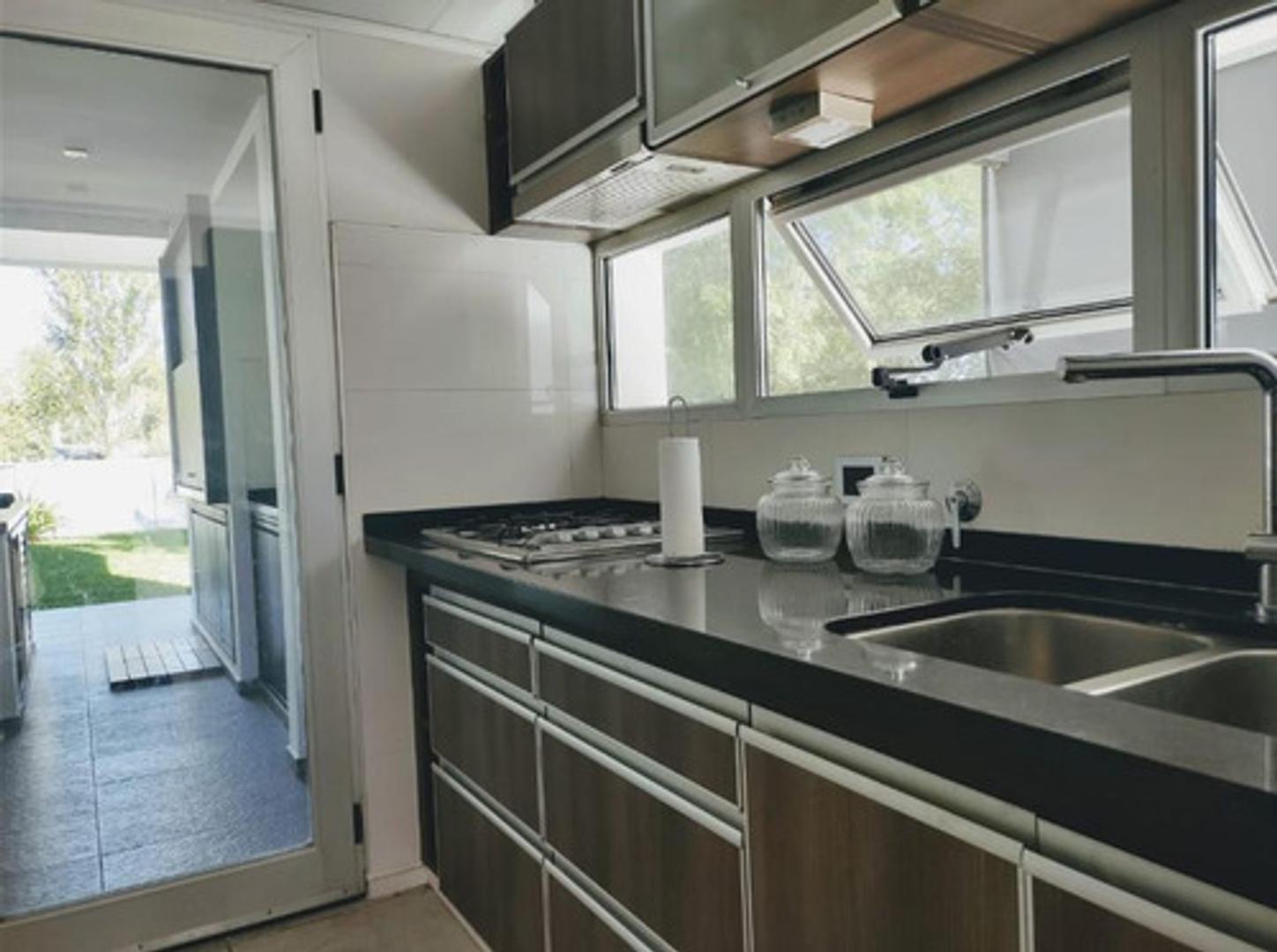 Casa  en venta  5 Amb  Haras Del Sur II