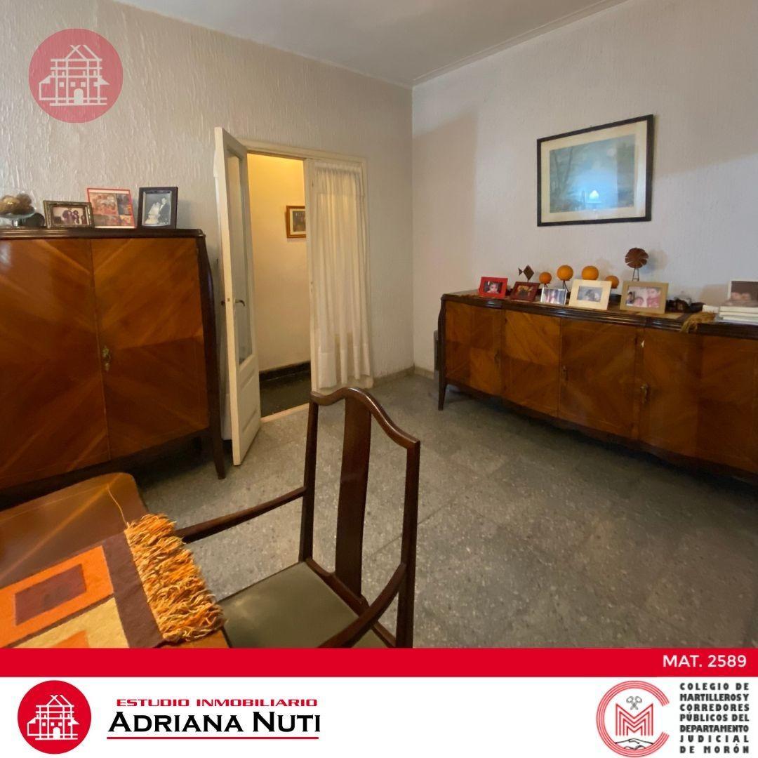 Casa 5 ambientes con 2 baños