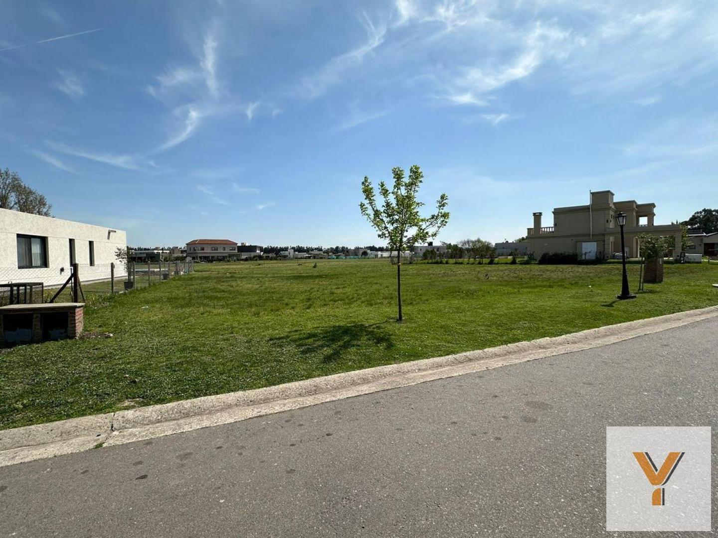 Terreno en venta - 803mts2 - Santa Inés, Luján