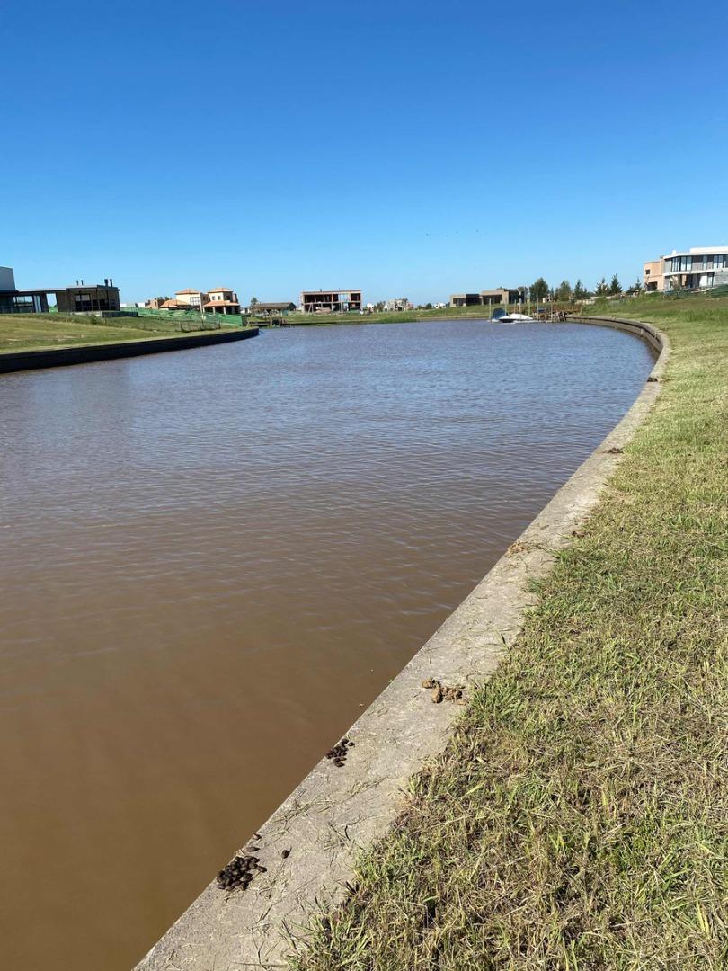 Lote al rio en venta barrio el Naudir Escobar