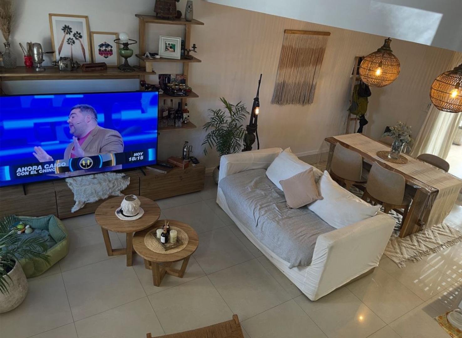 Depto Tipo Casa en Venta en Castelar Norte, USD 165.000