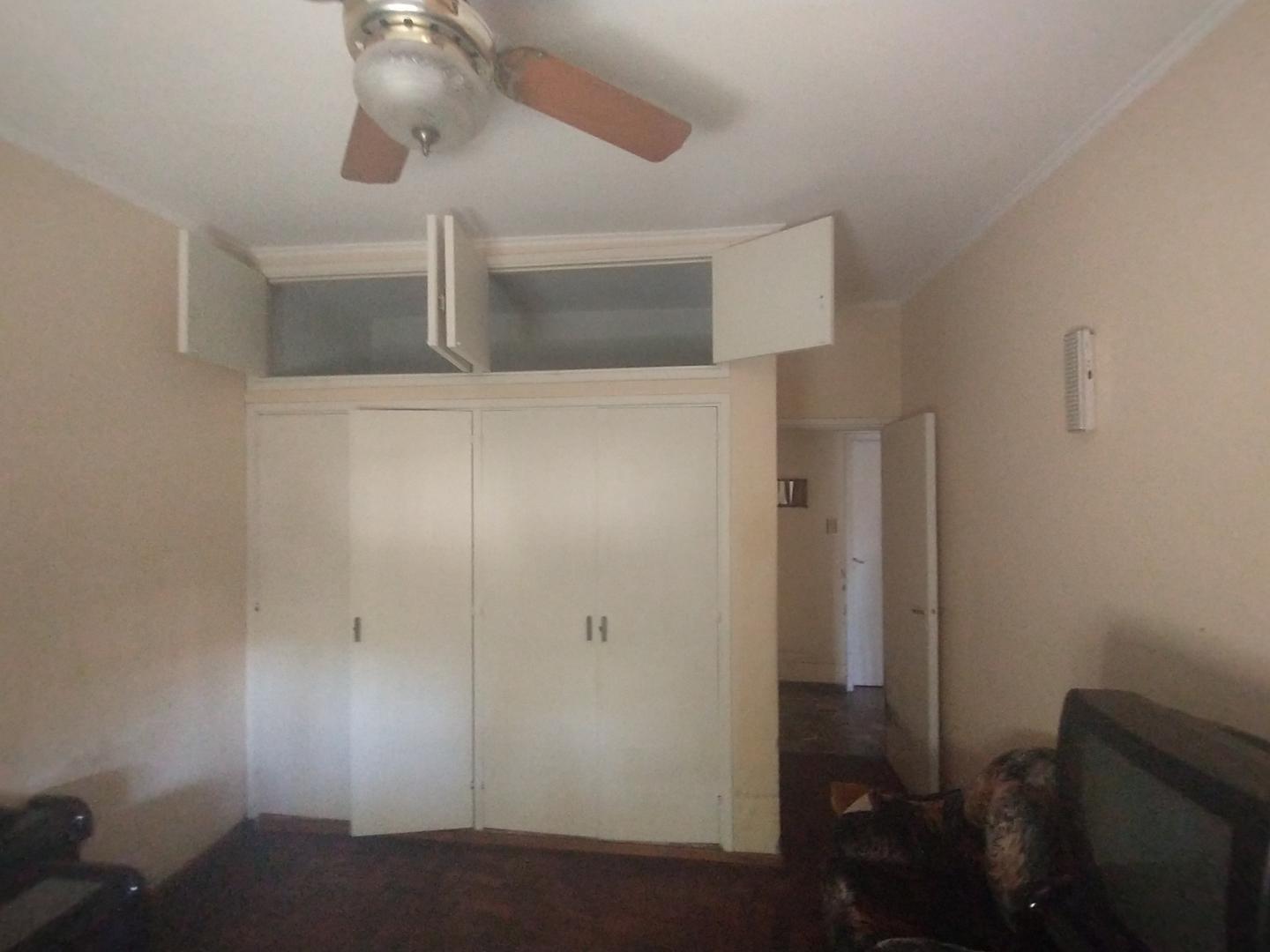 CASA + depto 2 FAMILIAS, parque, pileta cuarto de guardado