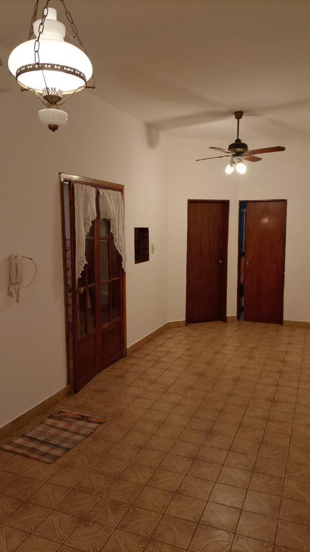 Depto Tipo Casa en Alquiler de 1 dormitorio