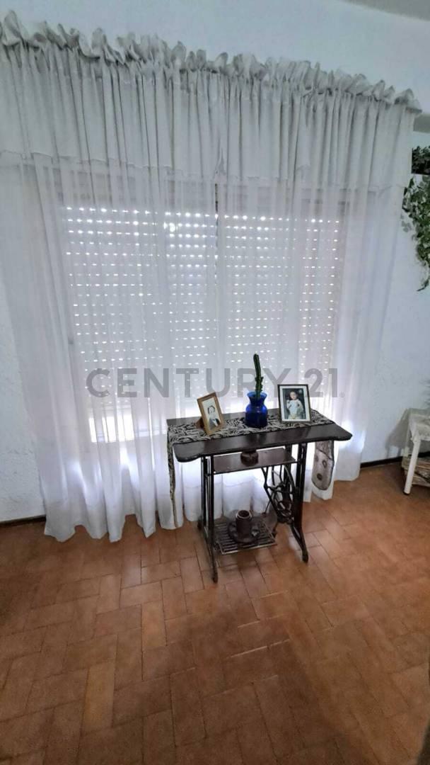 Venta casa 5amb - Villa Bonich - APTO CREDITO- ACEPTA PERMUTA