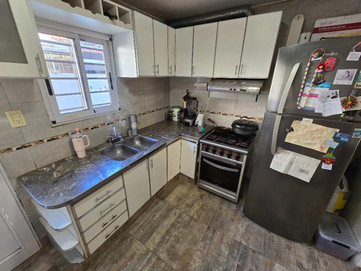 Casa 3 ambientes con 1 baño