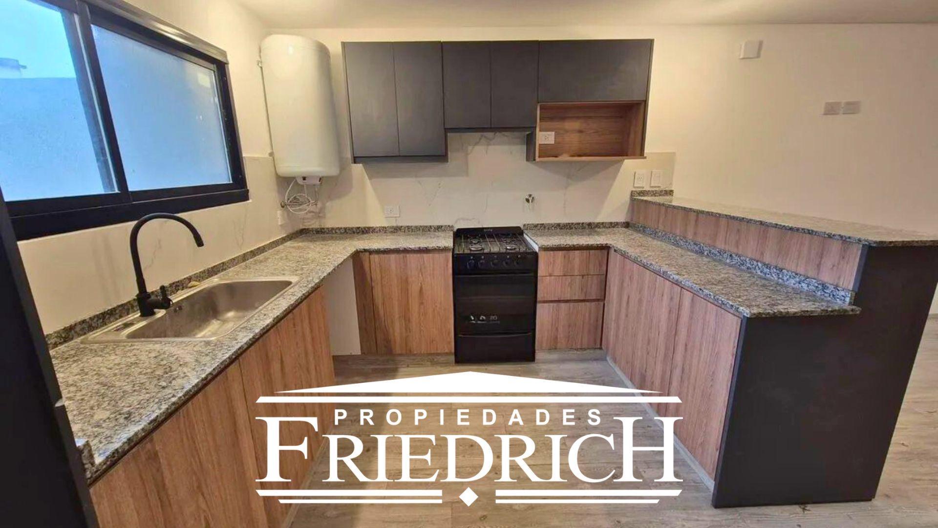 Casa 3 ambientes con 2 baños