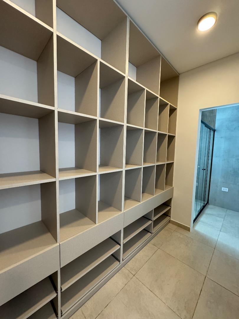 Casa en Alquiler 1 año