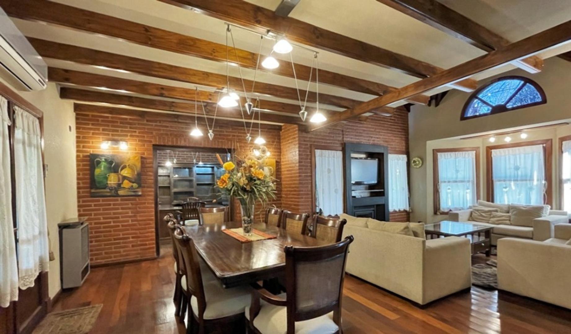 Casa en Venta de 4 dormitorios