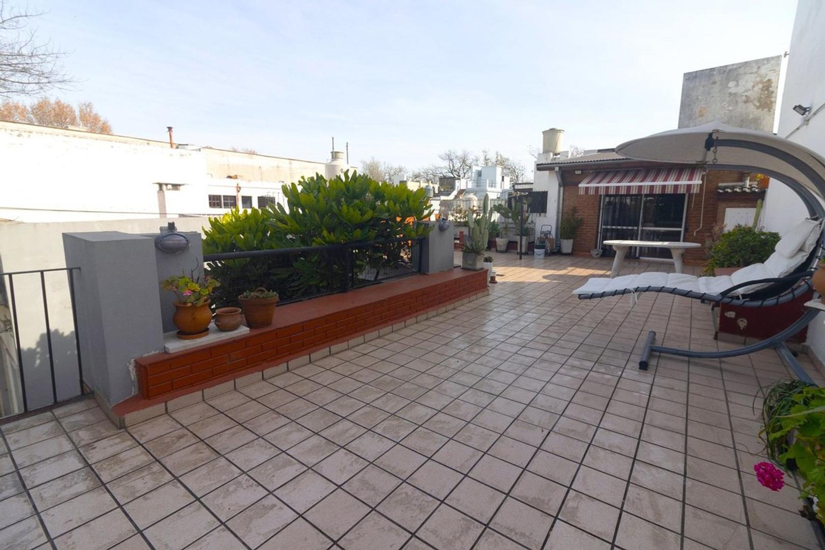 Venta Casa 3 Amb Terraza y Cochera Floresta