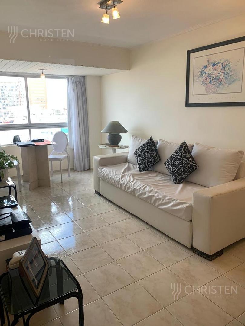 Comodoro Gorlero 19 y El Mesana 24