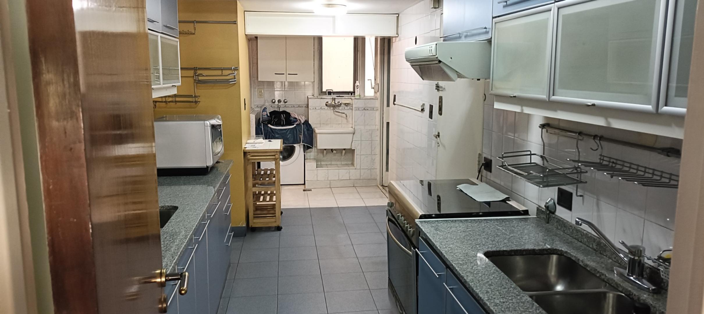 Departamento 4 ambientes con 4 baños