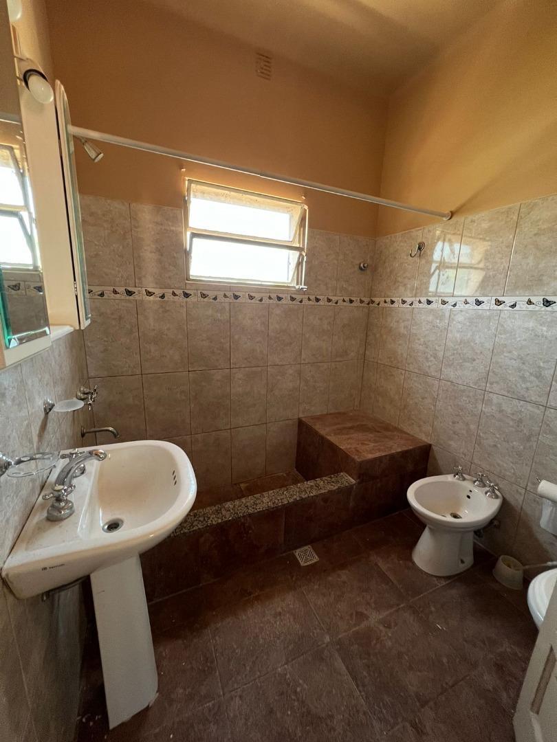 Depto Tipo Casa en Alquiler en Munro, $ 500.000