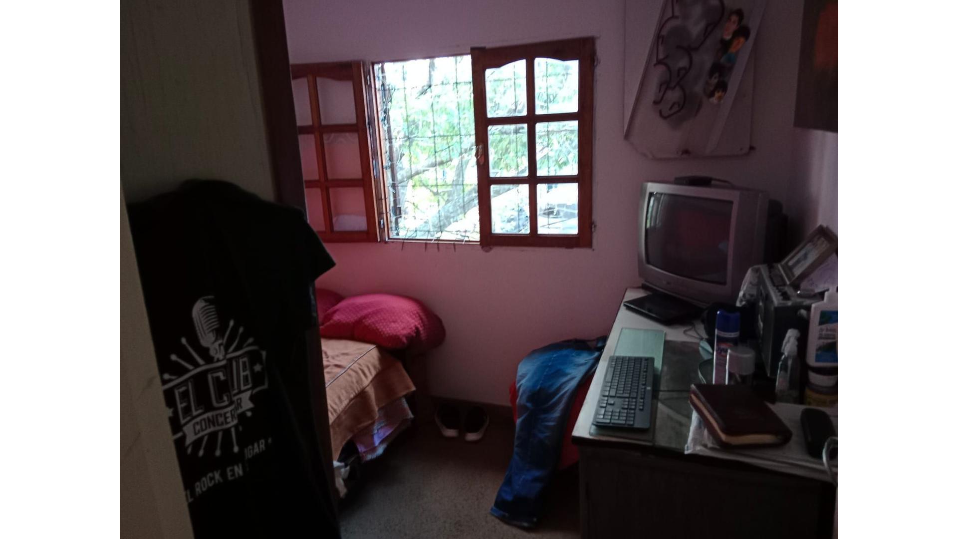 Depto Tipo Casa 4 ambientes con 2 baños