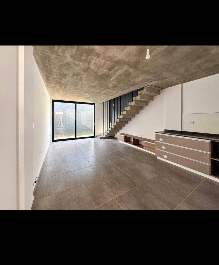 VENTA DUPLEX 2 DORM. EN HOUSING EN LA CALERA