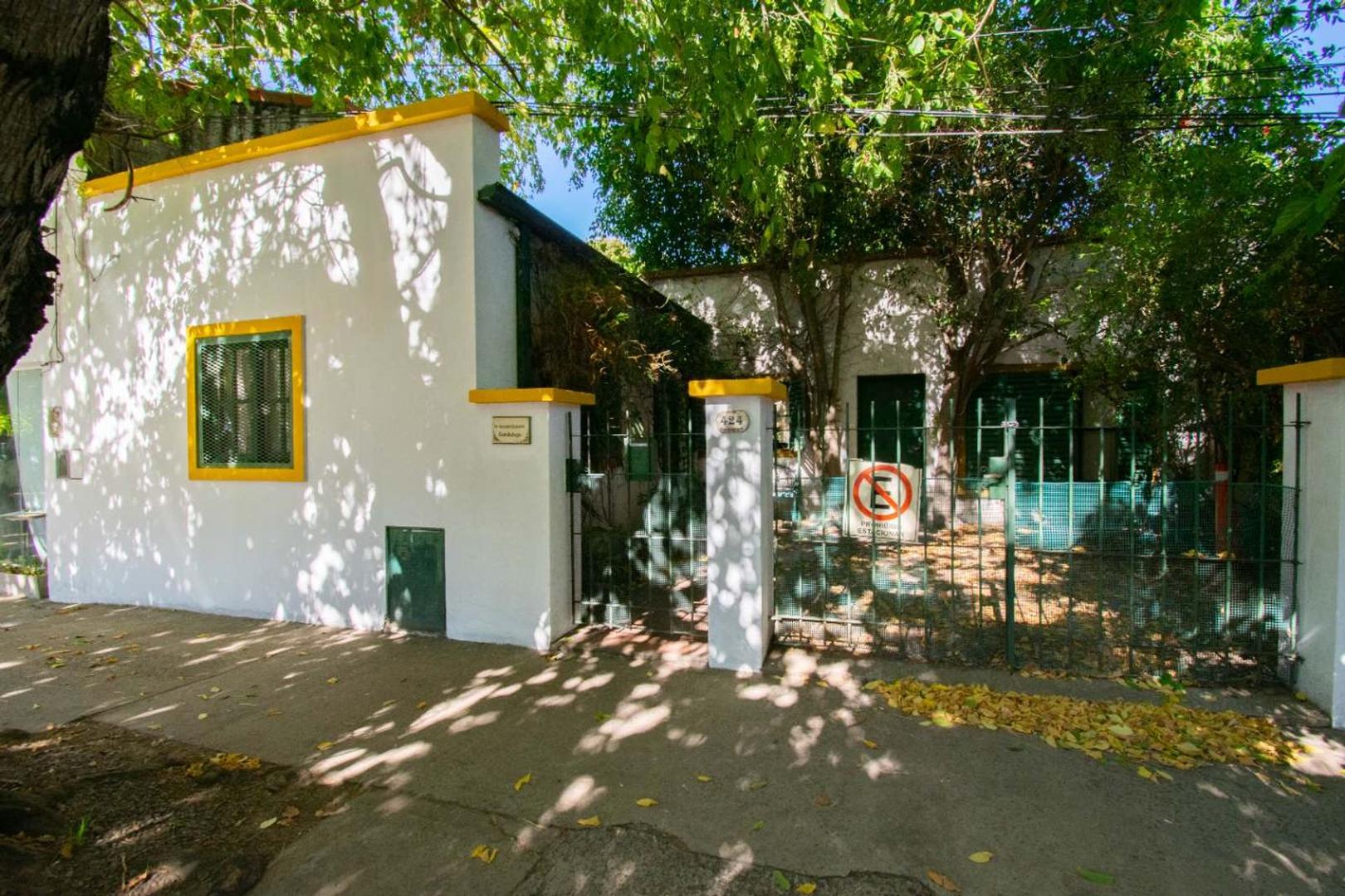 Casa en venta en 473 Bis E/ Bell y 14a 400 City Bell Argenprop