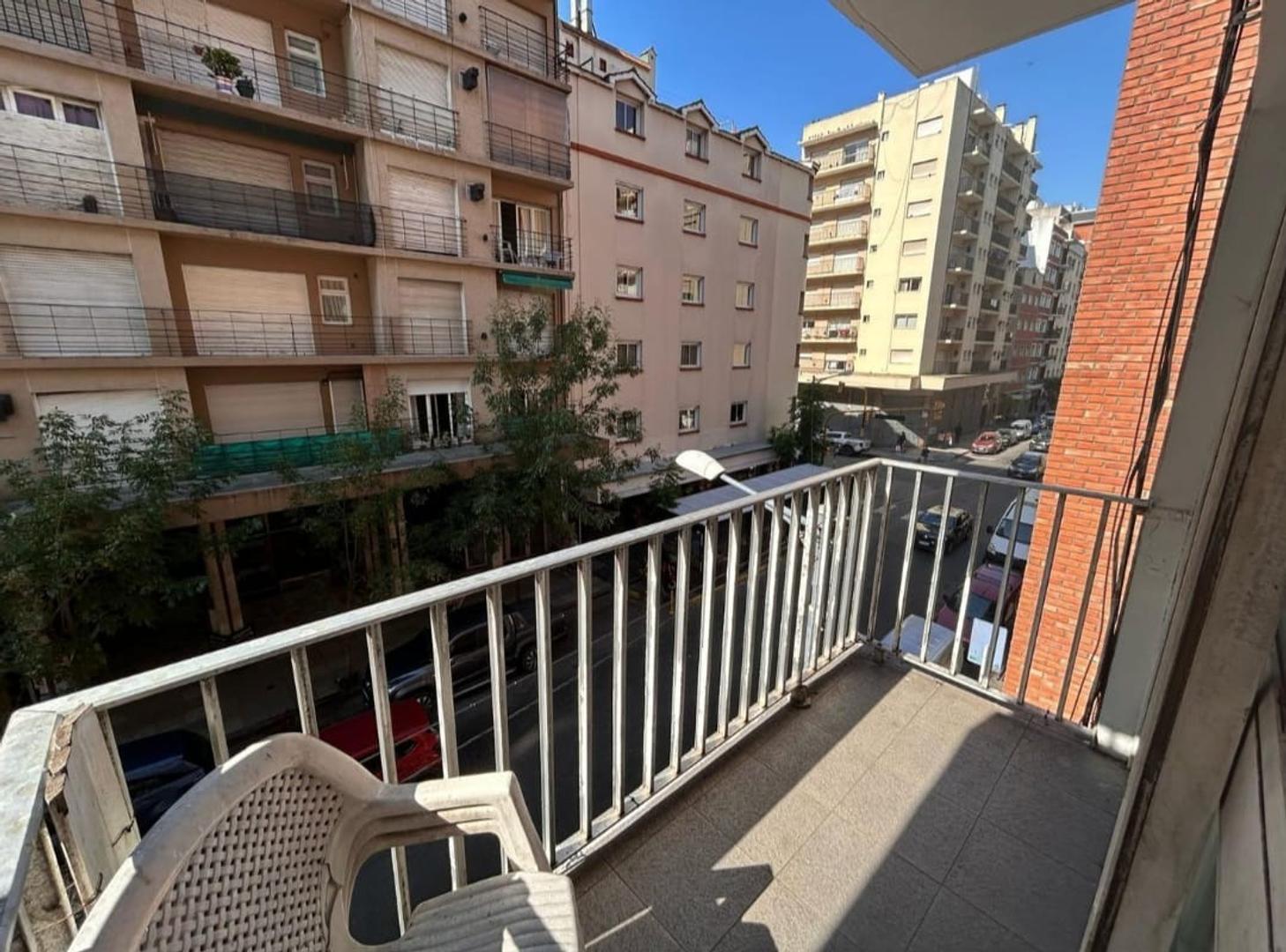 VENTA 2 AMB + DEPENDENCIA GRANDE