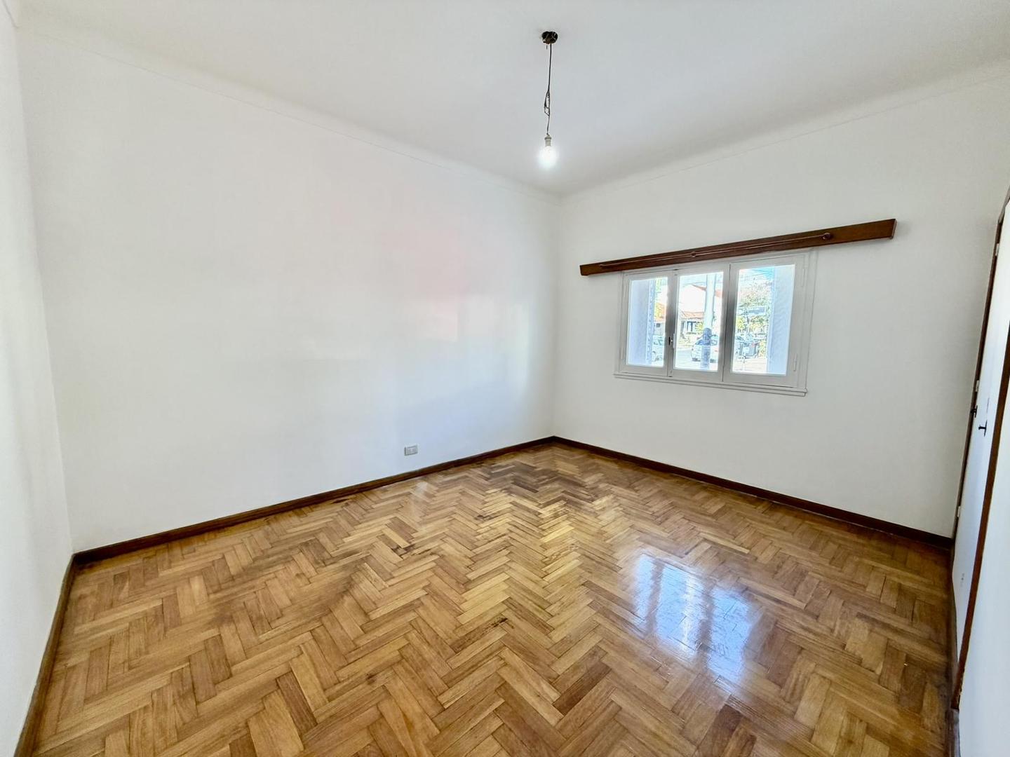 Casa en Alquiler en Chauvin, $ 1.600.000