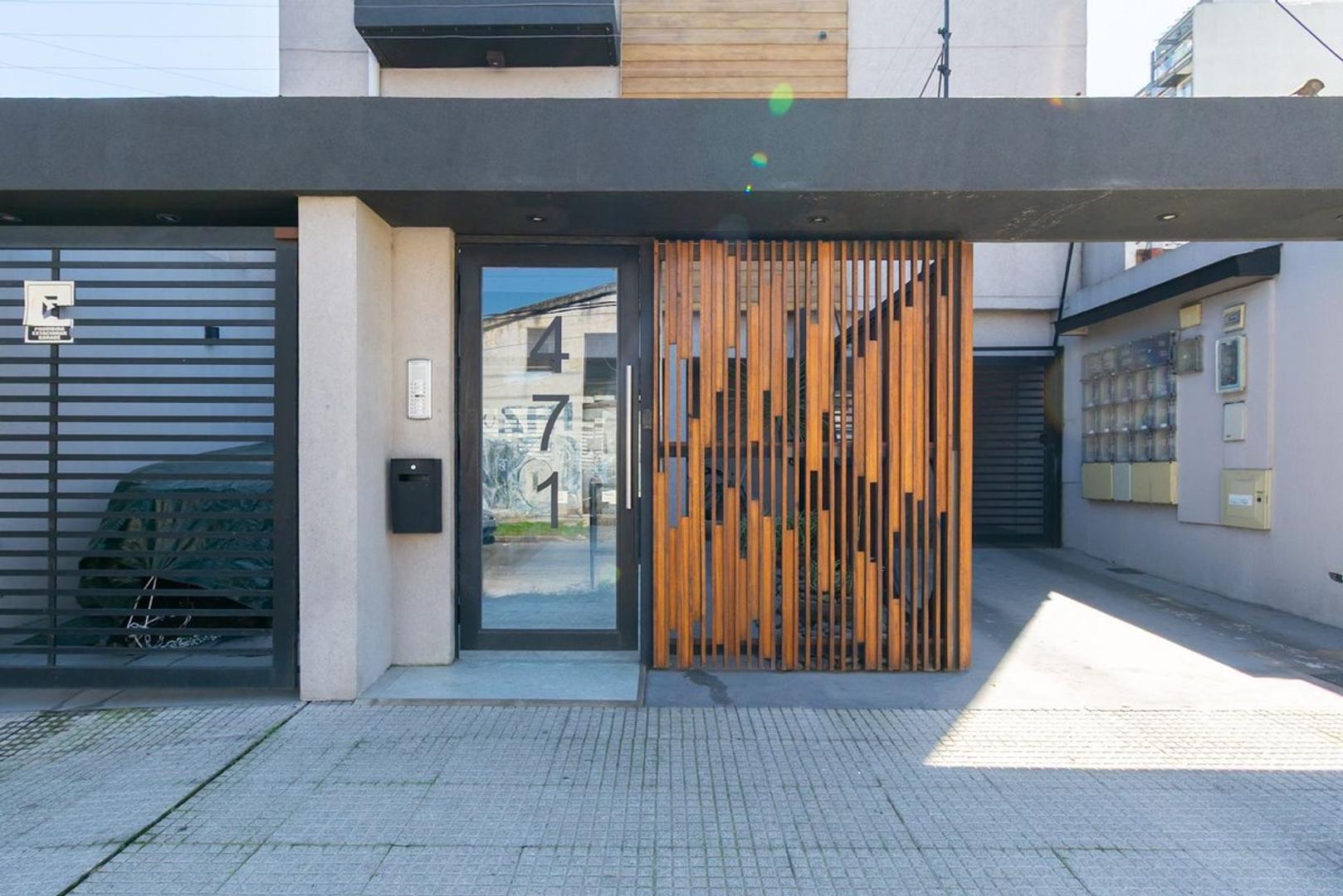 VENTA DEPARTAMENTO 2 AMBIENTES MORON 5TO FRENTE