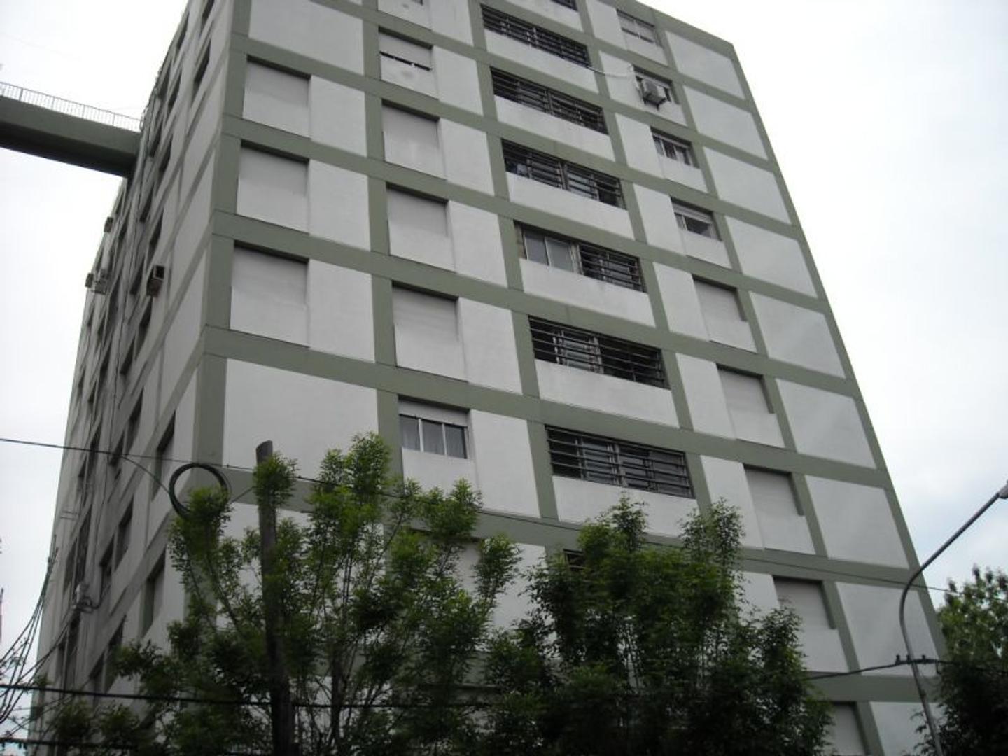 Alquiler de Departamento 4 AMBIENTES, Caseros