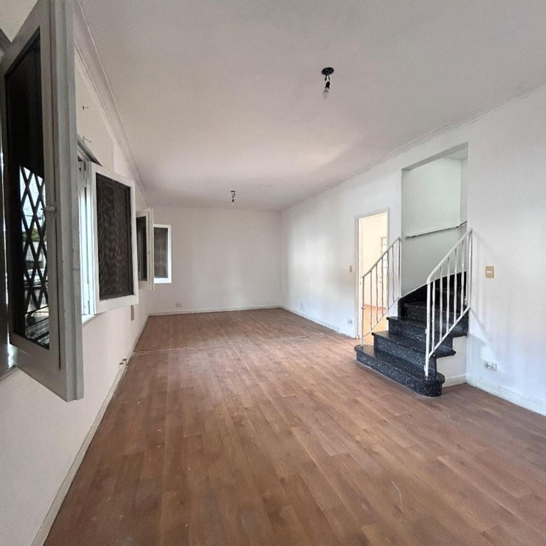 venta casa ph 5 ambientes 2 plantas centro comercial Munro