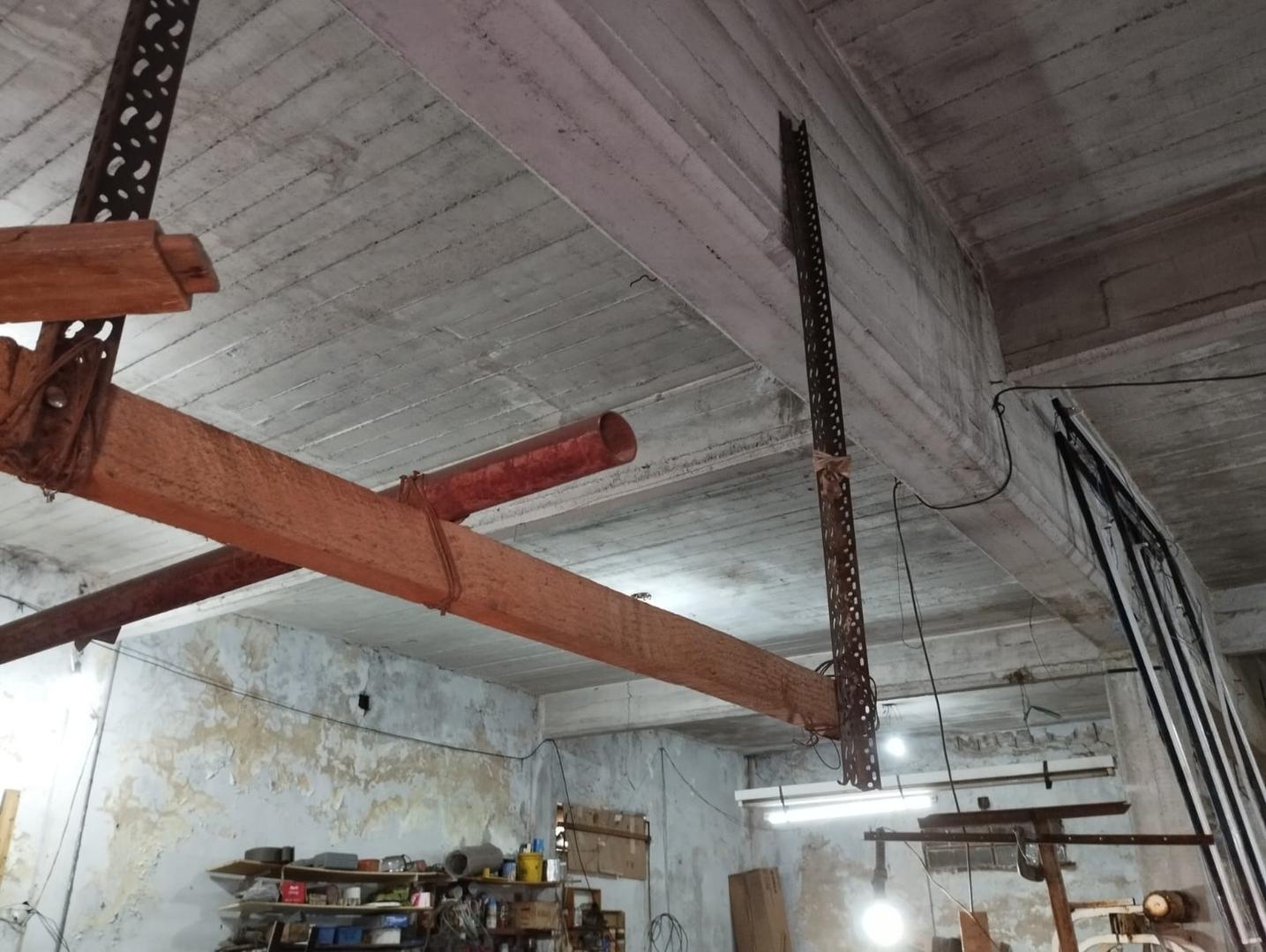 TERRENO 400 M2 CON GALPON EN LOSA DE 100M2