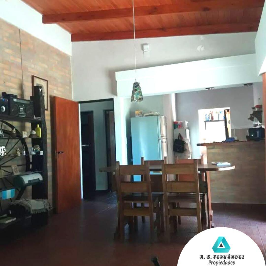 Casa 3 ambientes con 1 baño