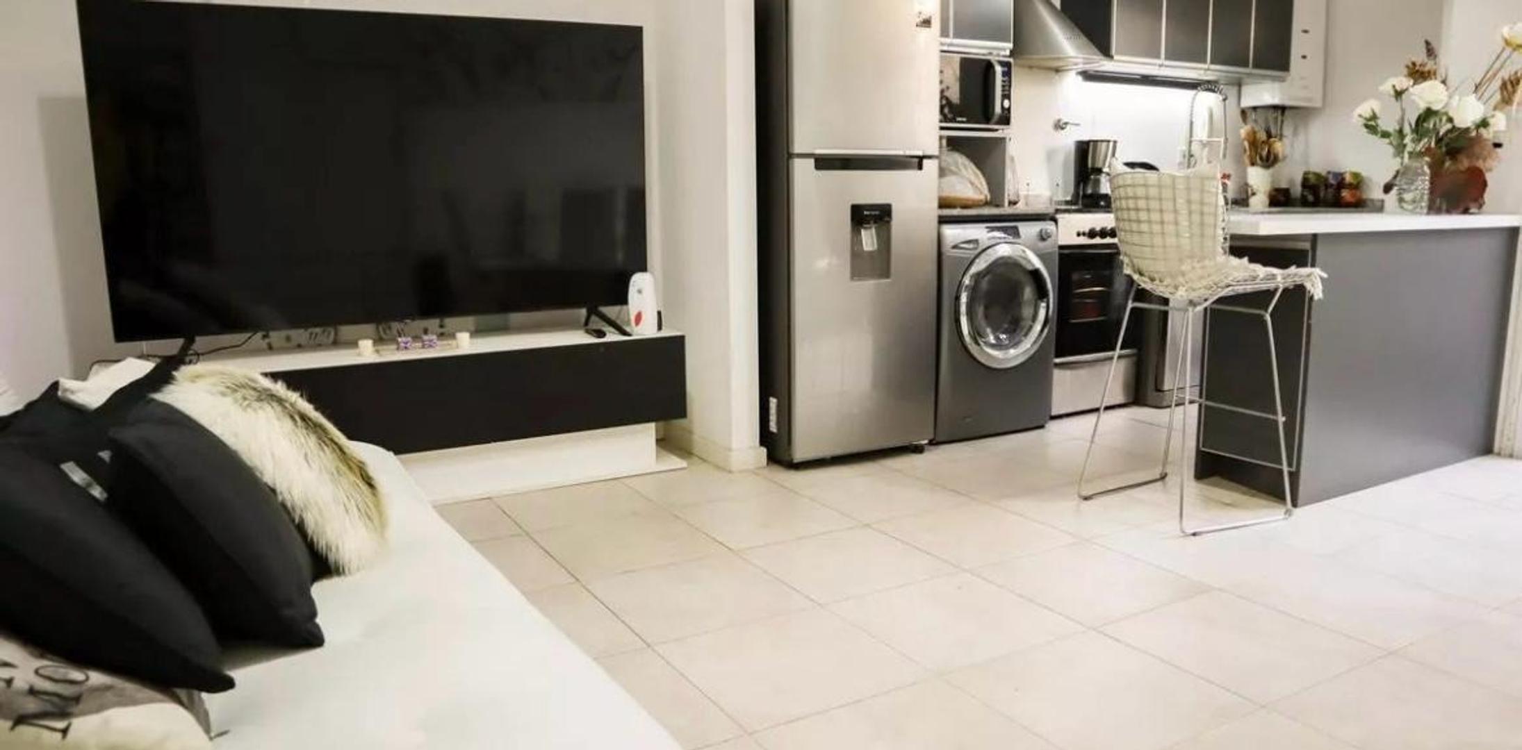 Carlos Francisco Melo 2250 , Piso 3