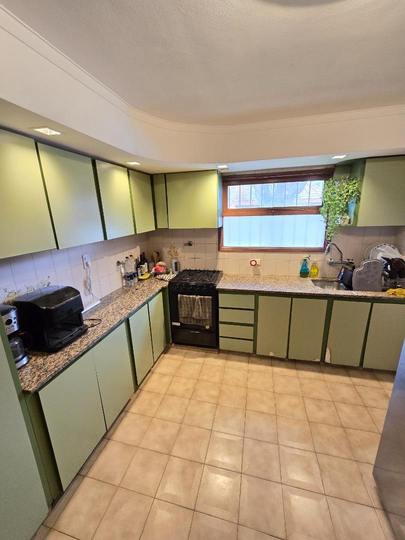 RETASADO CHALET 5 AMBIENTES PARQUE LURO