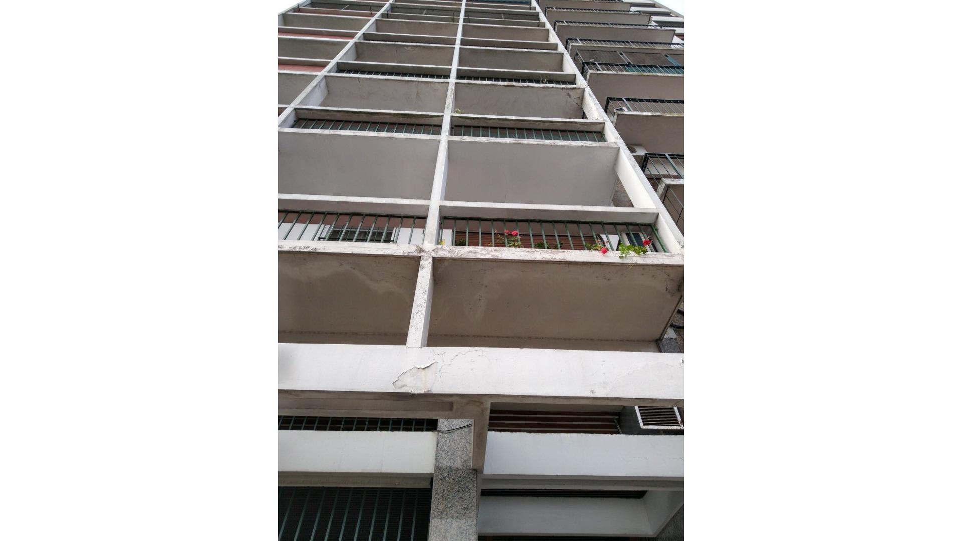 Av. Mitre 2400, Piso 4