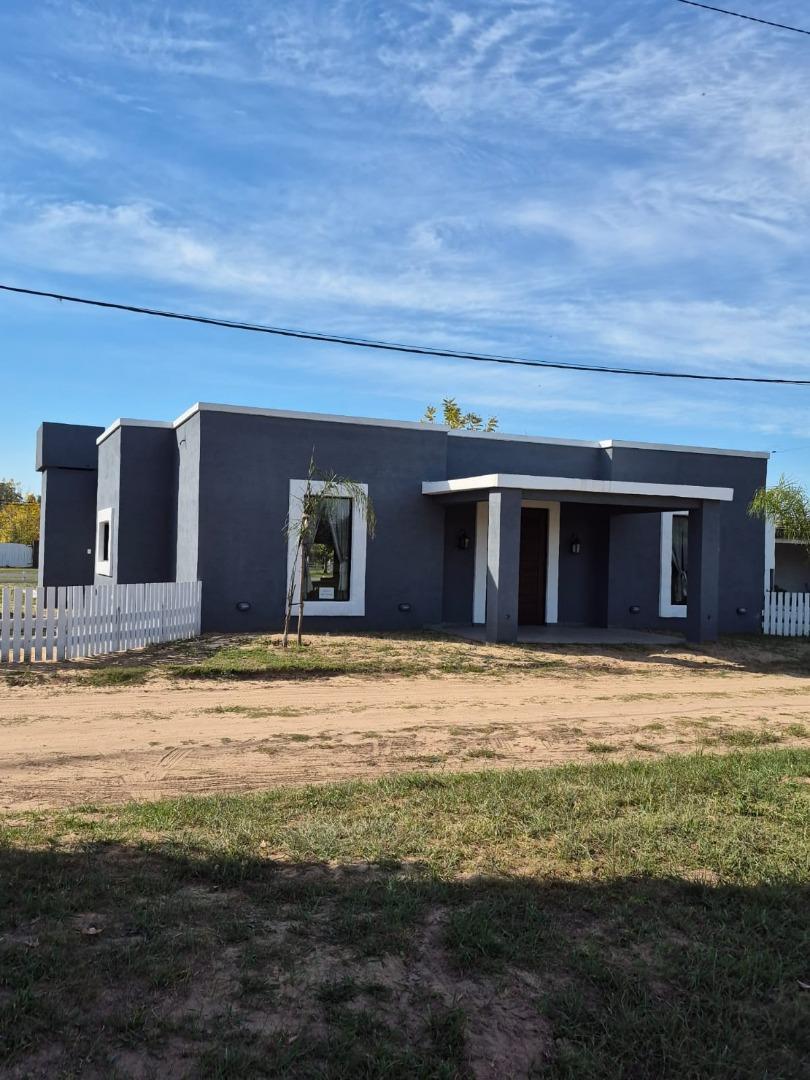 SPECTACULAR CASA A ESTRENAR AMOBLADA CON PILETA