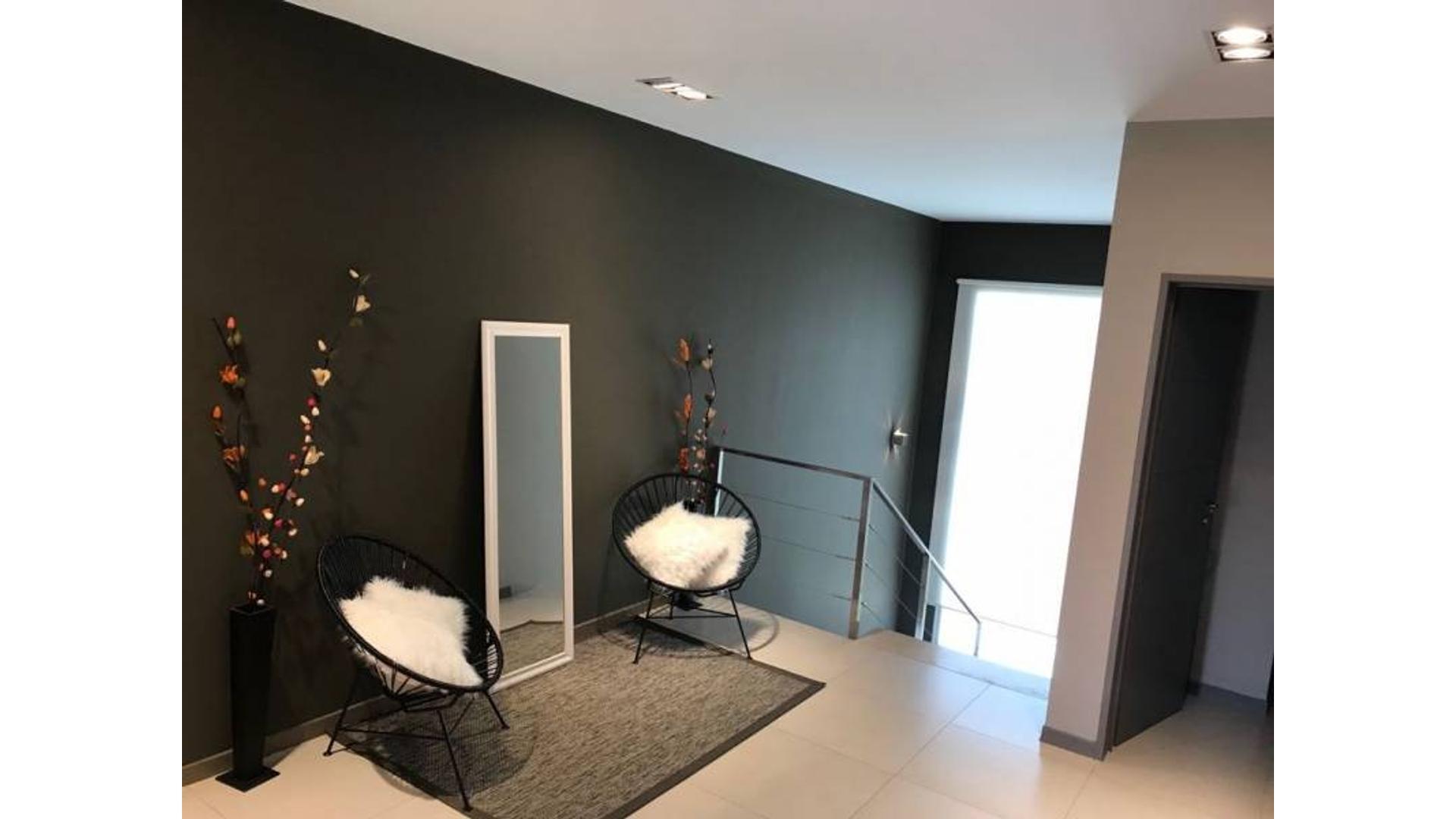 Barrio La Comarca. Bancalari 100