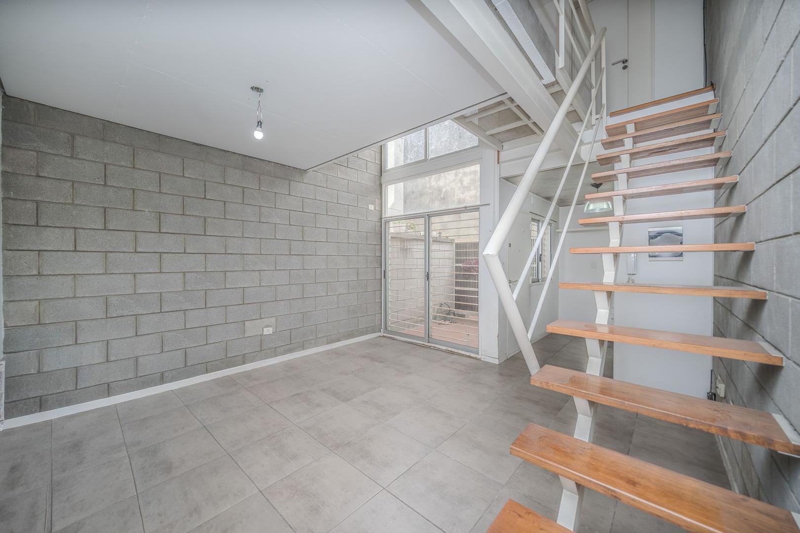 Depto Tipo Casa en Alquiler en Villa Devoto, $ 1.200.000